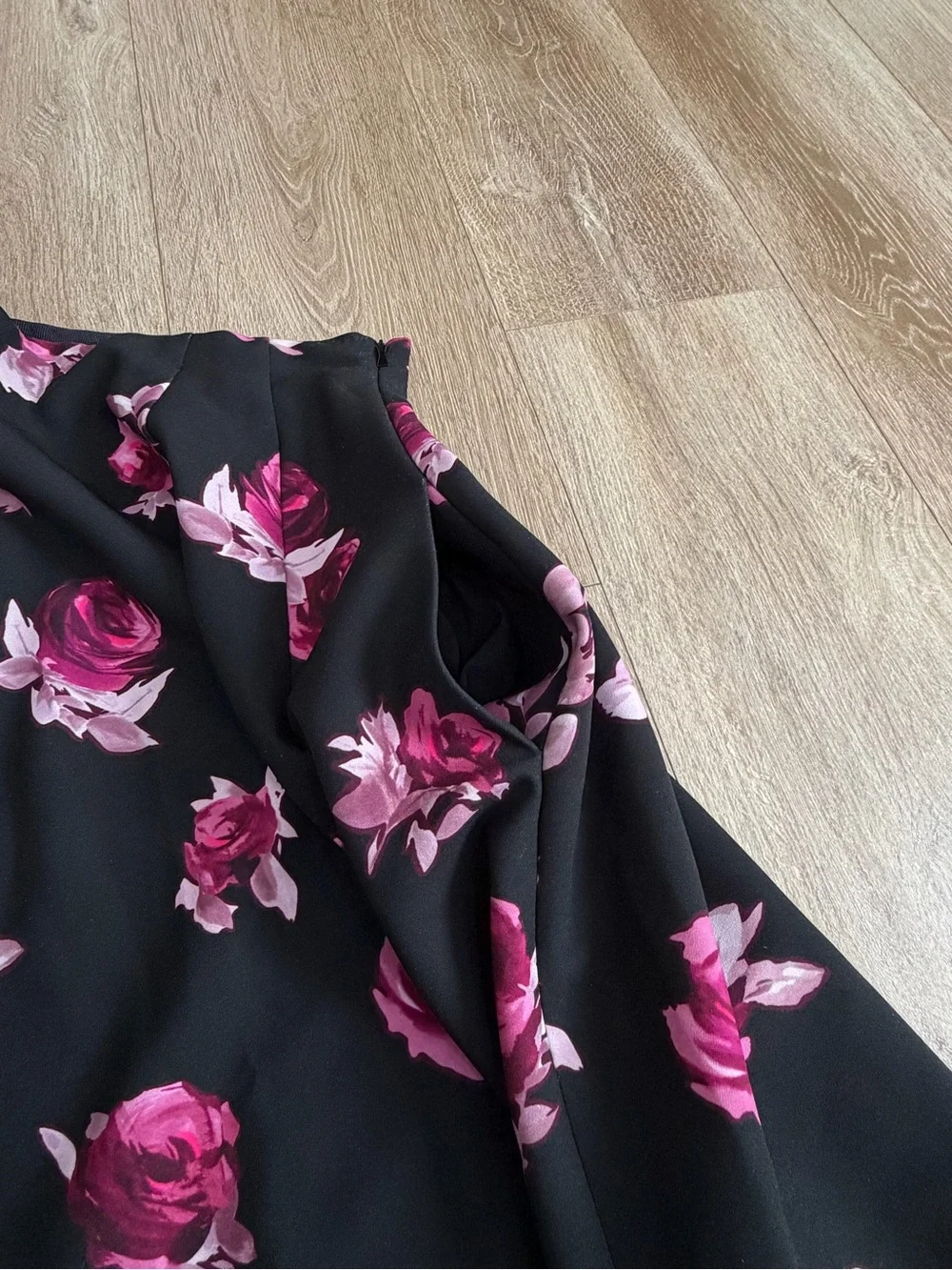 KATE SPADE New York Encore Rose Floral Flared Skirt in Black Pink Size 4